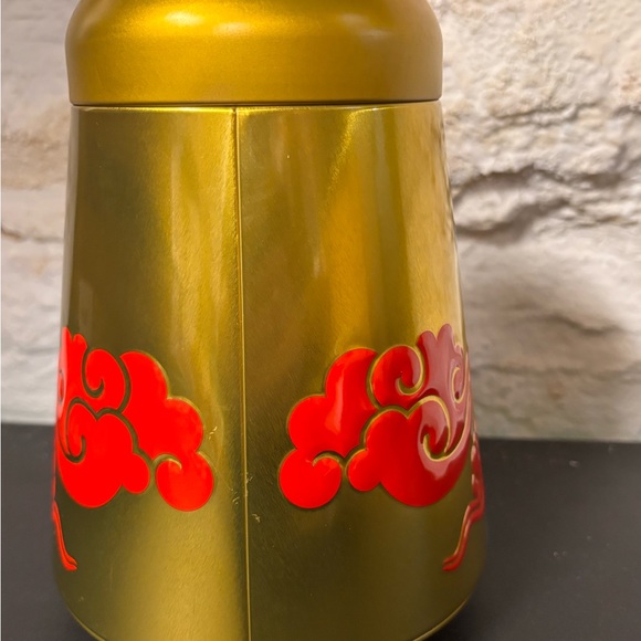 Colorful Dragon Design Container - Picture 6 of 6